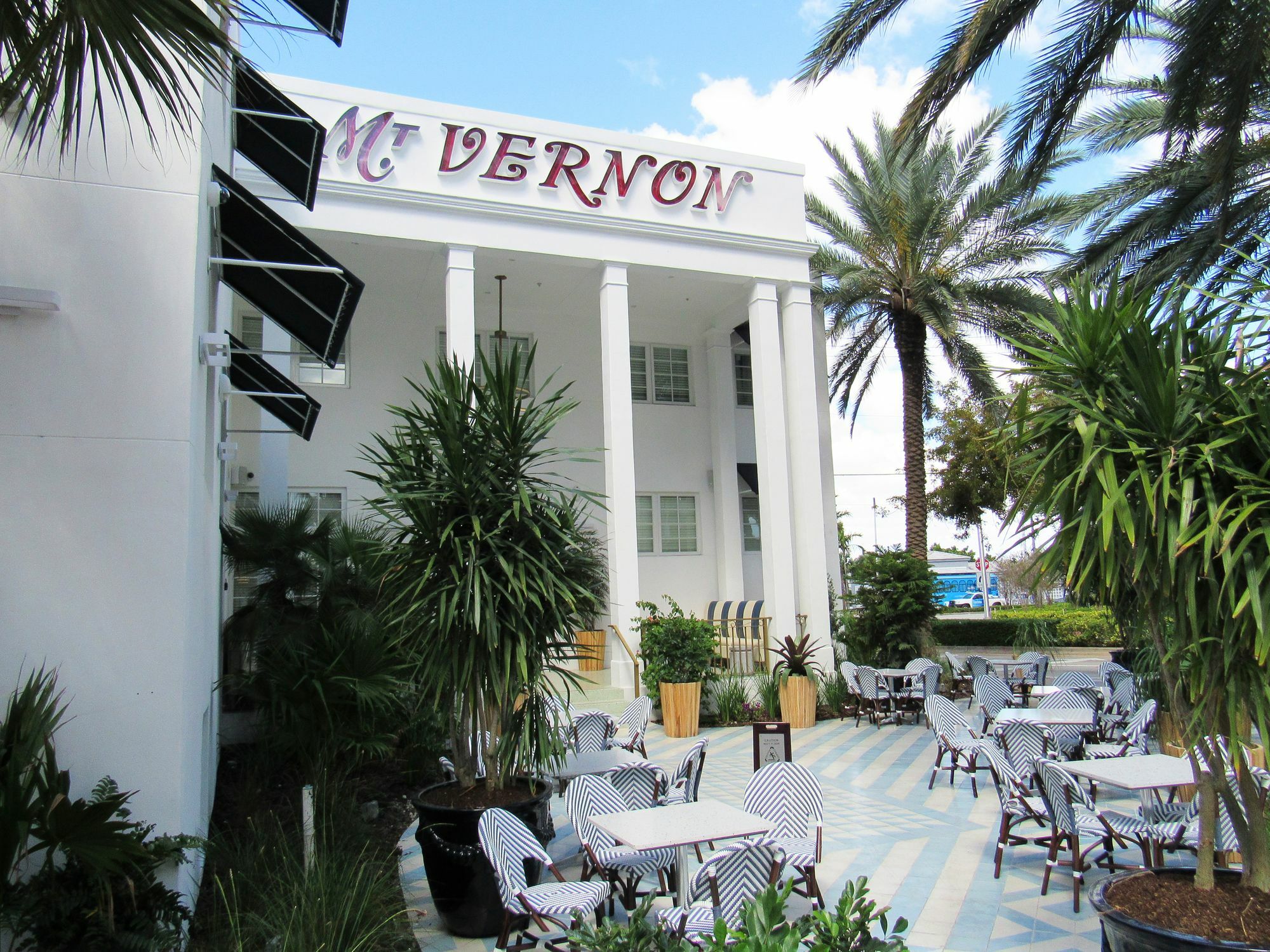 Oceanside Hotel And Suites Miami Beach Exterior photo